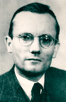 H. Schmidt, etwa fünfzig Jahre alt